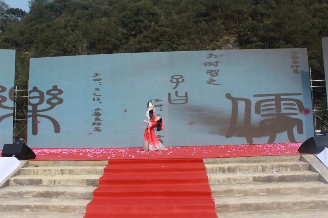 星空真人集团官网